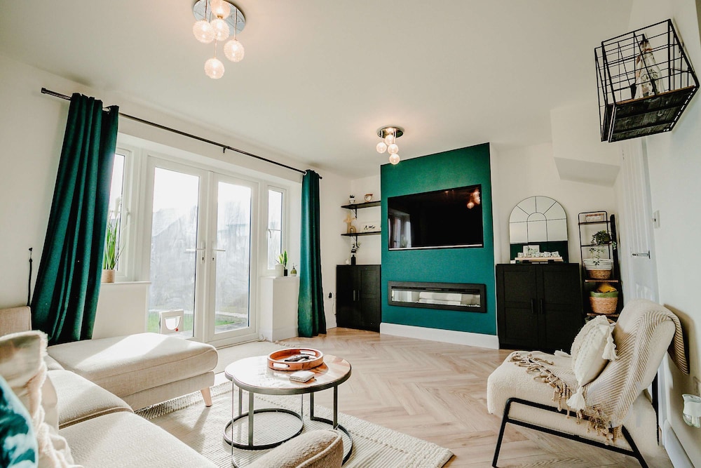 Host Stay Mercia House