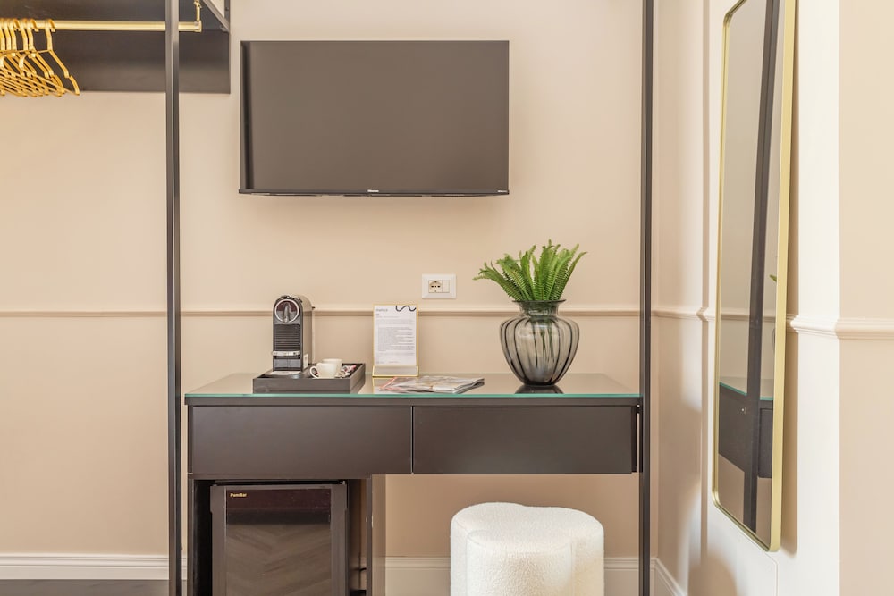 Daplace - La Mongolfiera Rooms in Navona