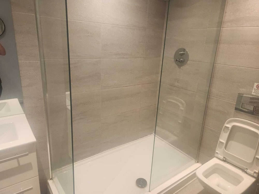 L2 Luxury Apartment