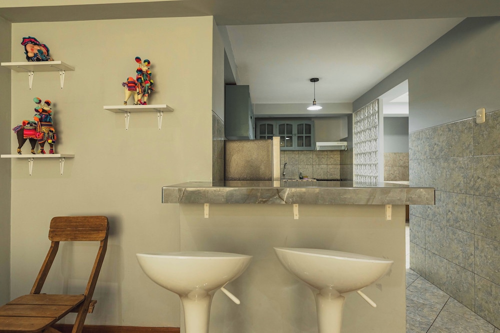 San Pedro Apartments