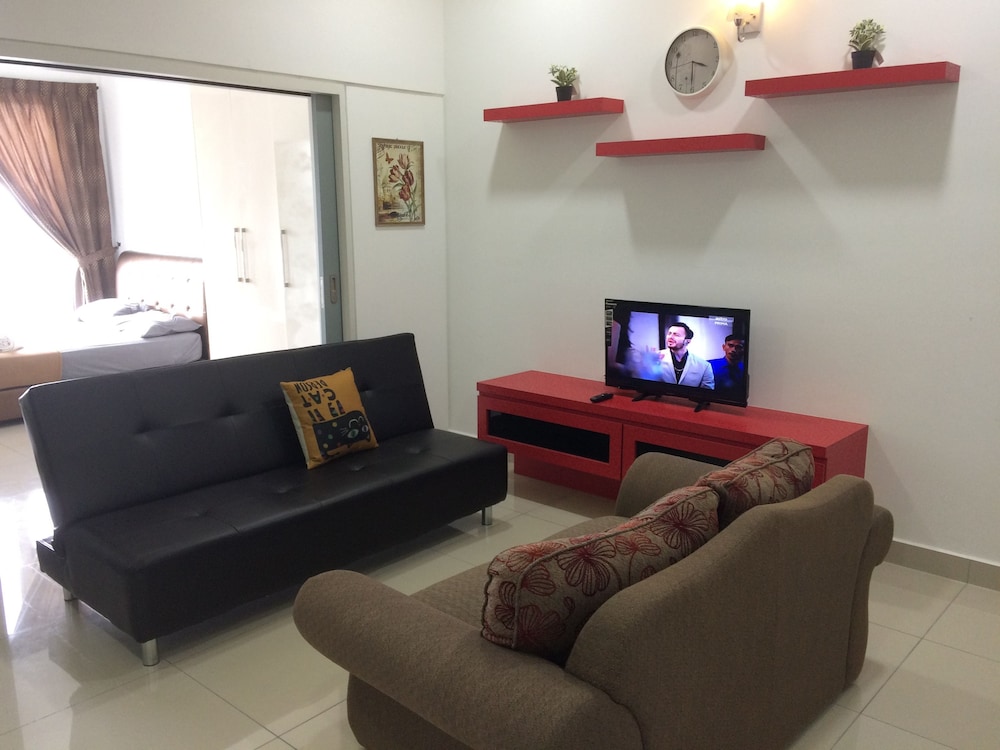City Living with Panoramic Sea Views at Danga Bay