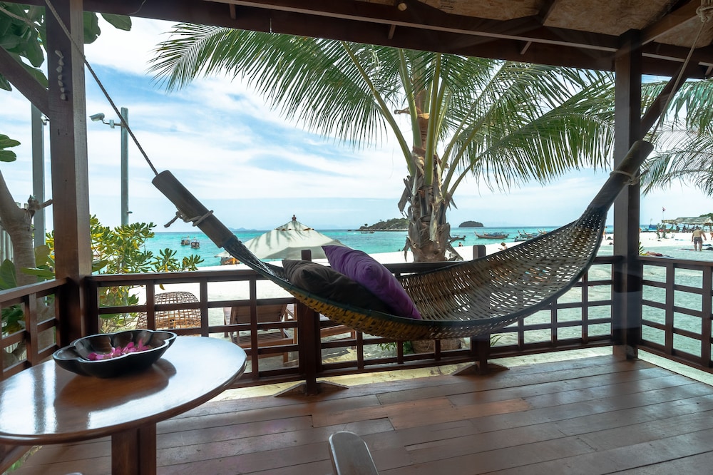 Lipe Beach Resort