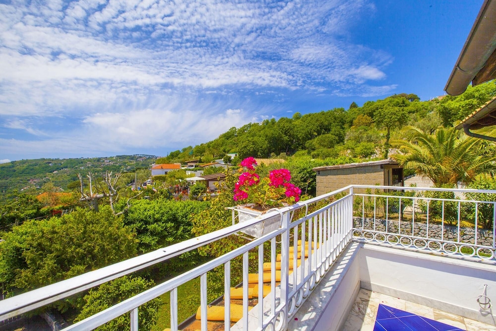 Villa Claudia in Massa Lubrense view 2