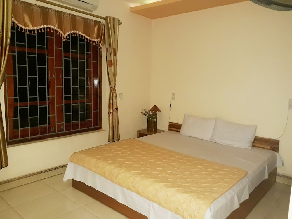 Nam Phong Hotel Ham Yen view 5