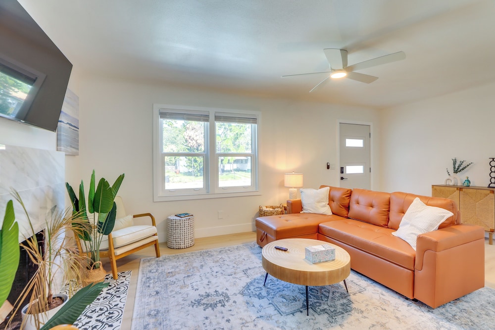 Private Hot Tub & Fenced Yard: Sleek Gulfport Home
