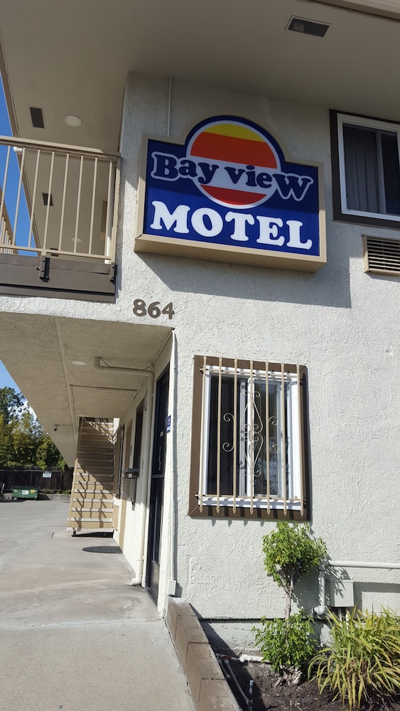 Bayview Motel