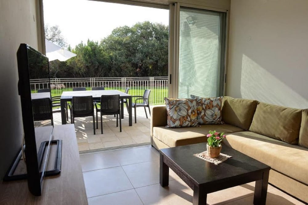 Keshet Eilon Villas and Suites