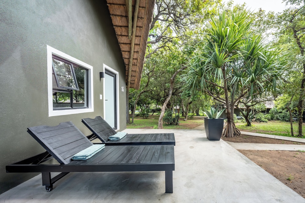 Sunbirds Oasis Lodge