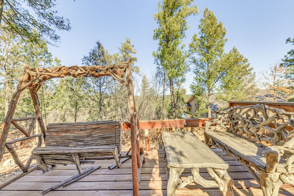 Ruidoso Cabin w/ Deck ~ 1 Mi to Midtown! view 2