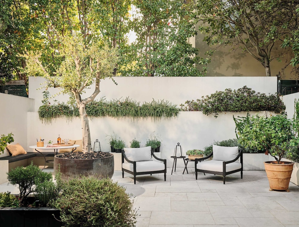 A Nomadic Abode - Luxury Boutique Retreat