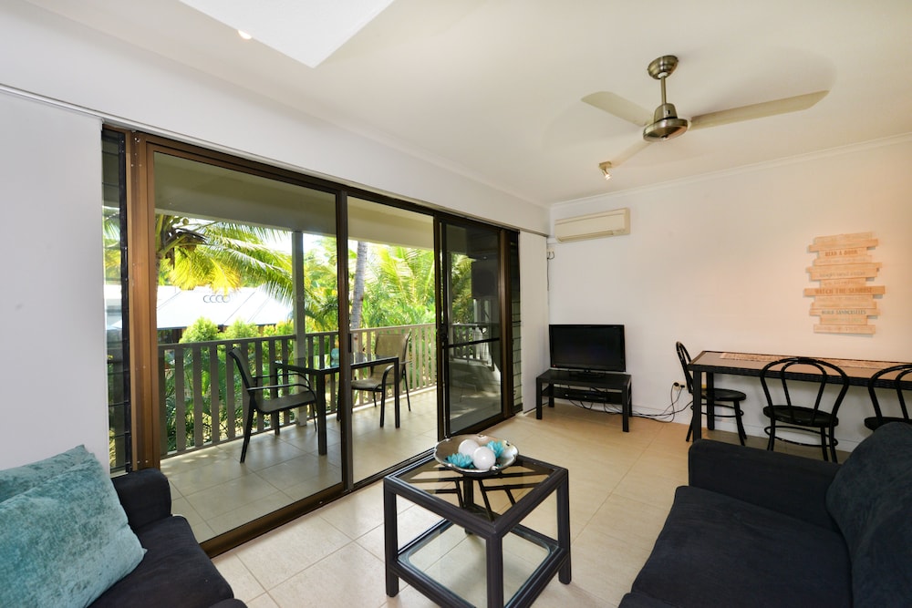 Tropical Reef Apartments Port Douglas