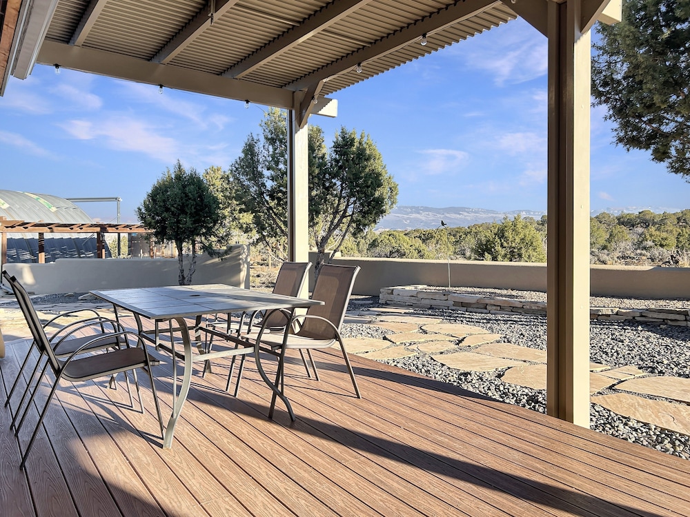 Whispering Deer Retreat 3 Bedroom Home