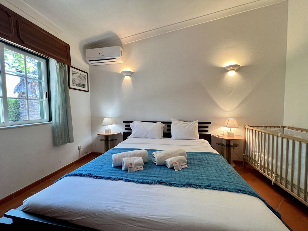 Alvor Traditional Villa by Homing