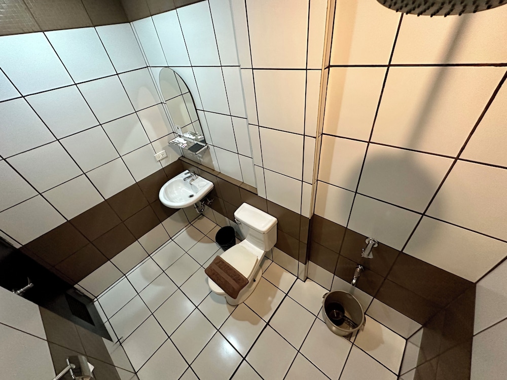 Photo 16