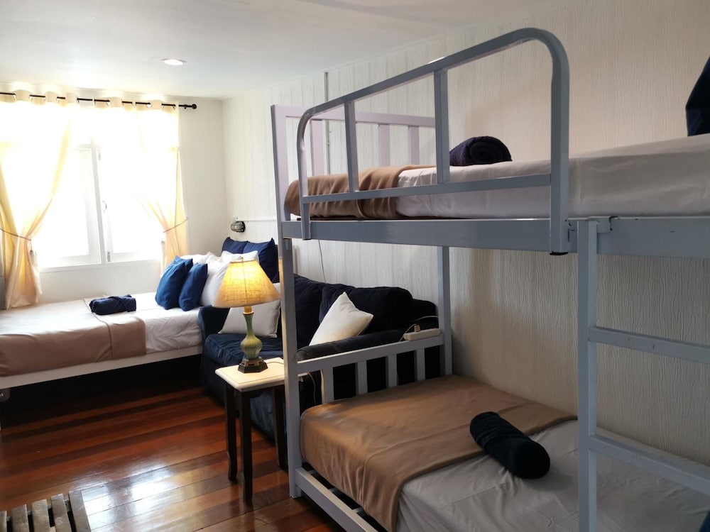 Siam Journey Guesthouse - Hostel