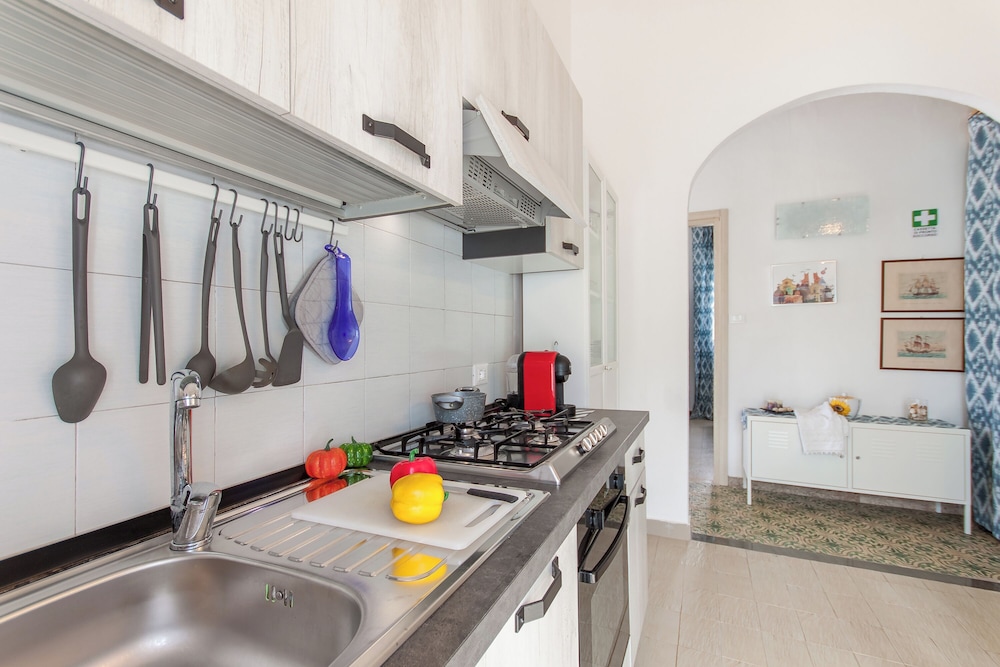 Alcamo Pool House Blu
