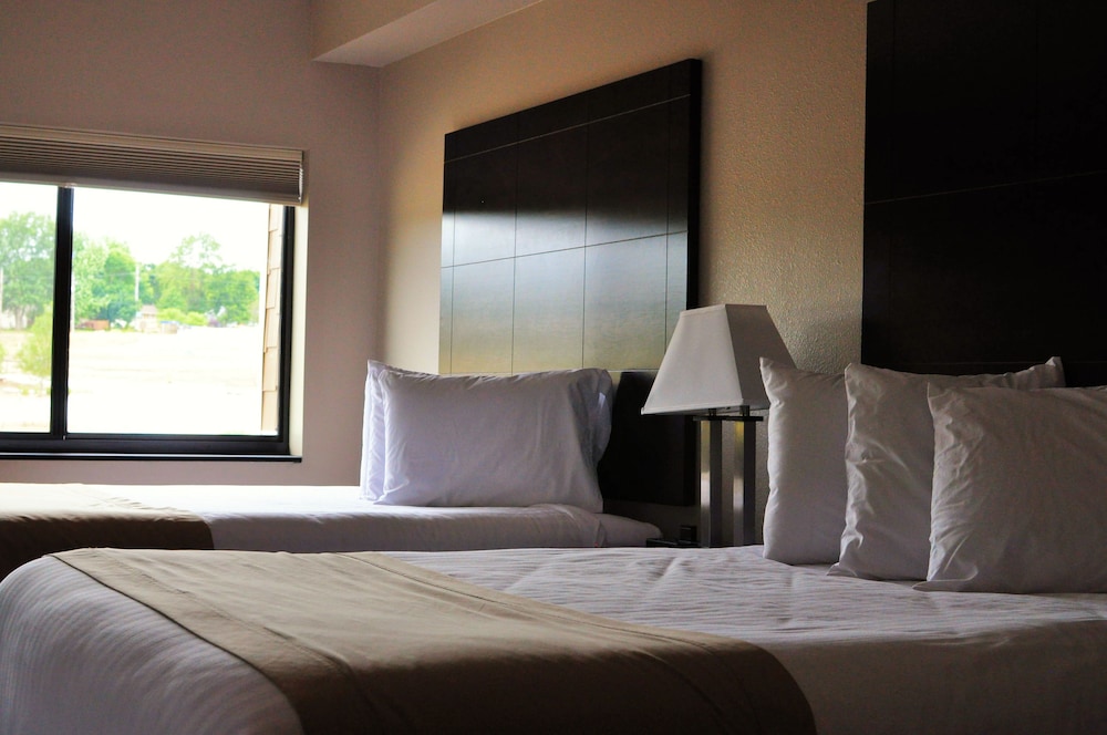 Qube Hotel