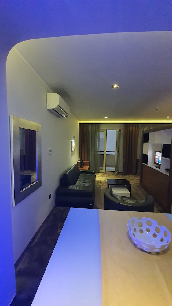 Apartments M Palace