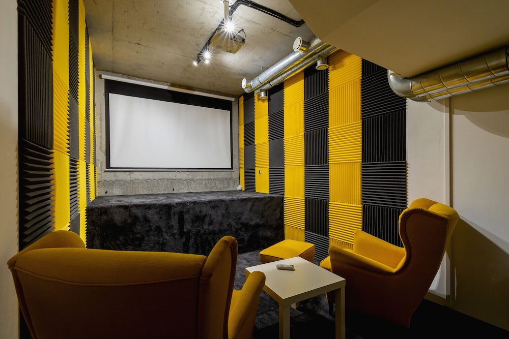 meeting & event spaces