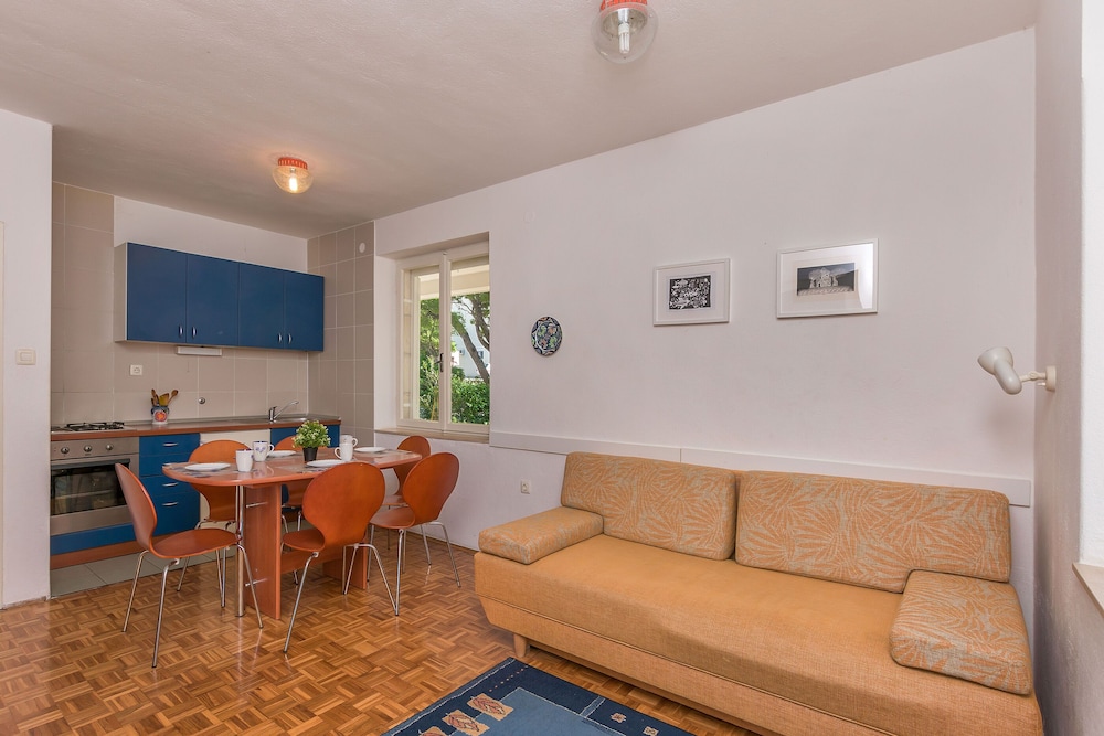 Apartments Dubravka view 4