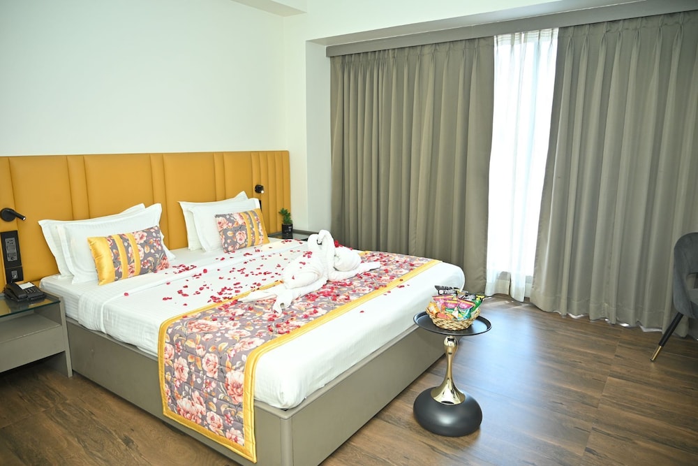 Urvi Banquets & Guest House