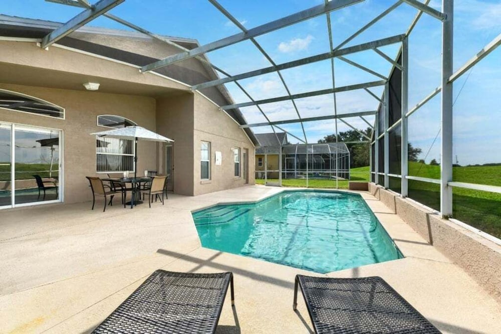Cozy 4br Pool Home W/ Game Room Near Disney 4 Bedroom Villa