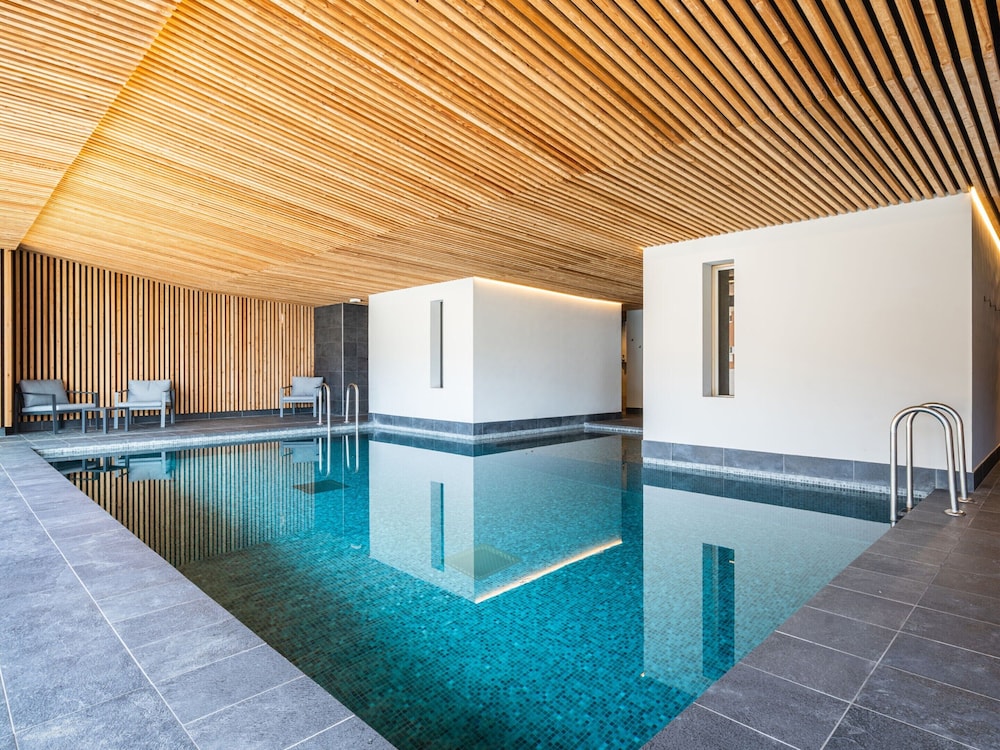 Chalet in Auris-en-oisans With Balcony