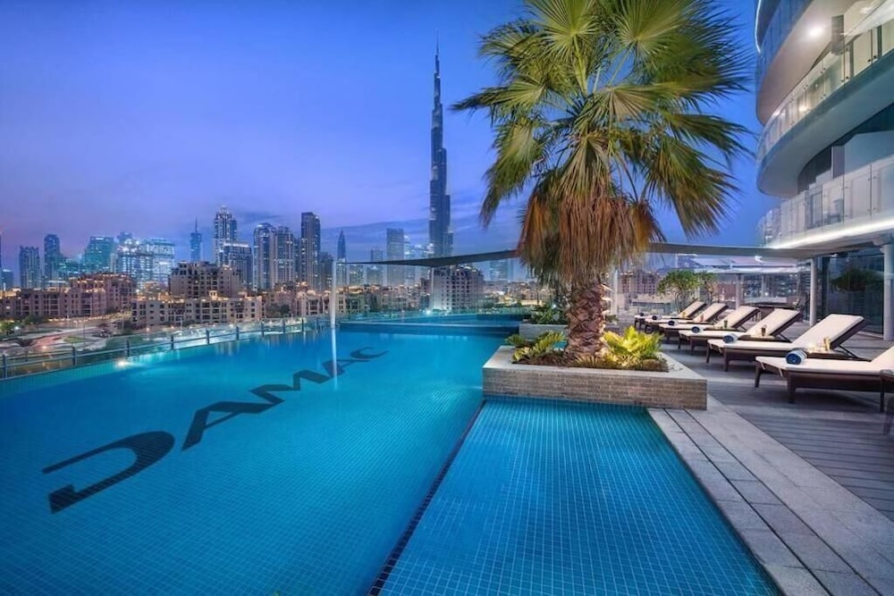 Premium Spacious 3BR Downtown Views