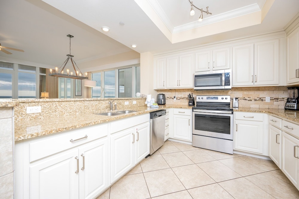 Phoenix Orange Beach 301 4 Bedroom Condo