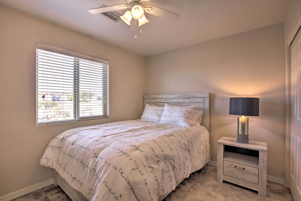 3 Mi to Beach & Boat Launch: Lake Havasu Home!