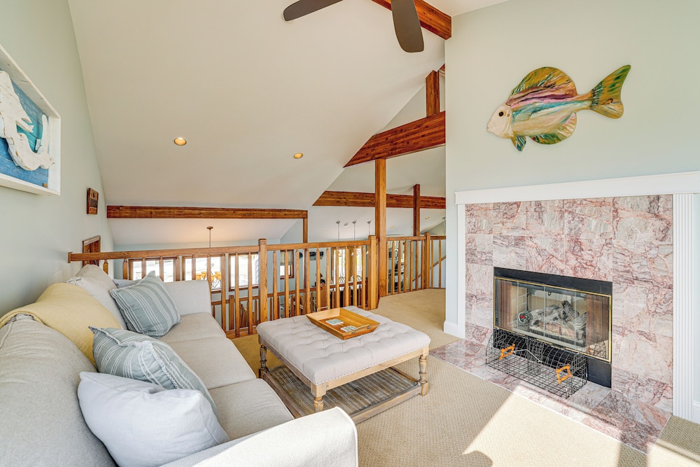 1 Block to Inlet Beach: Brigantine Family Home