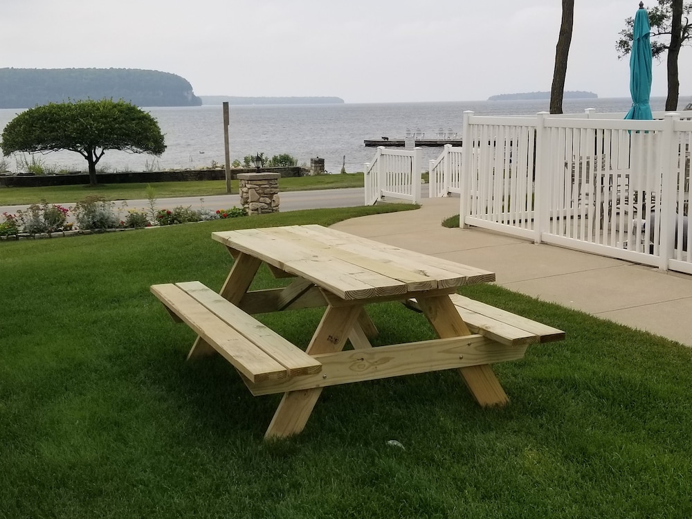 Edgewater Resort