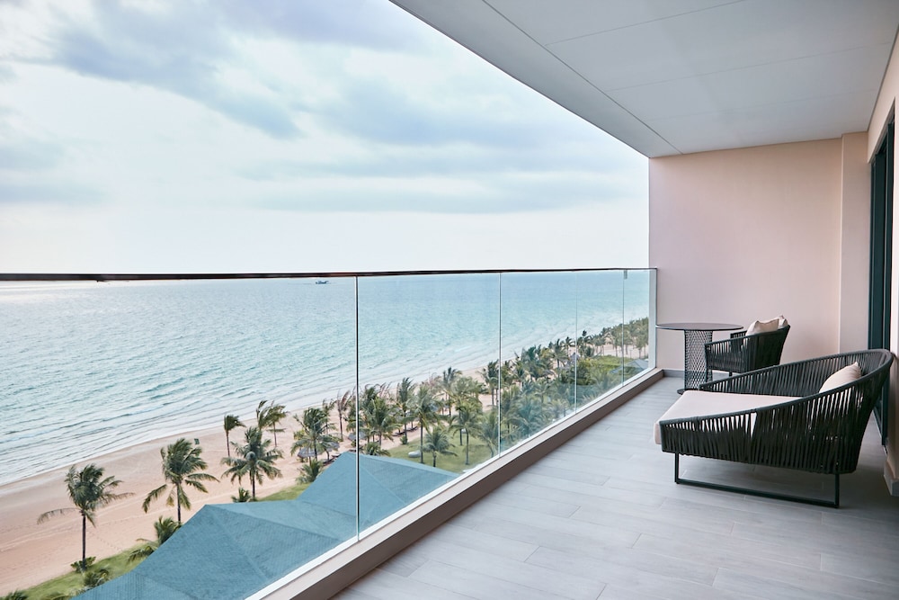 Crowne Plaza Phu Quoc Starbay by IHG 3