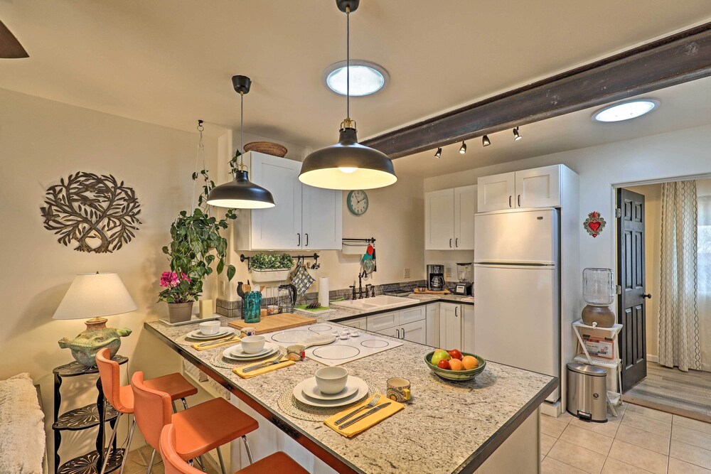 Vibrant 'casa Paloma' w/ Patio - Near Vineyards! view 5
