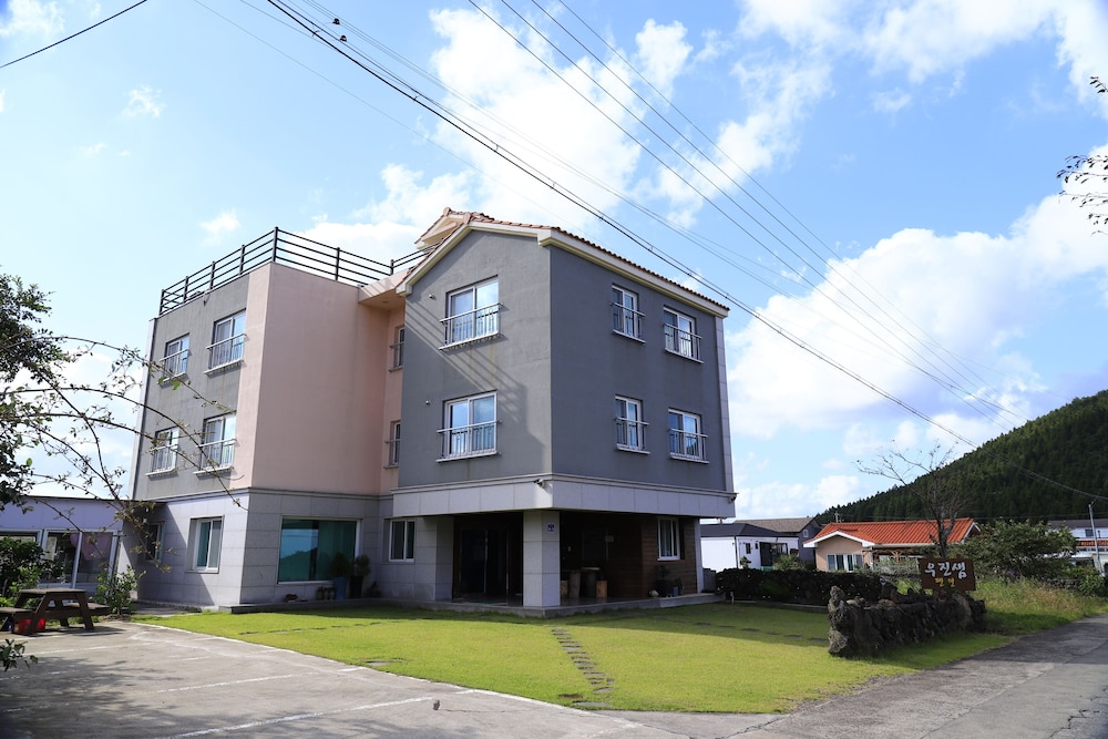 Woojinsam Pension