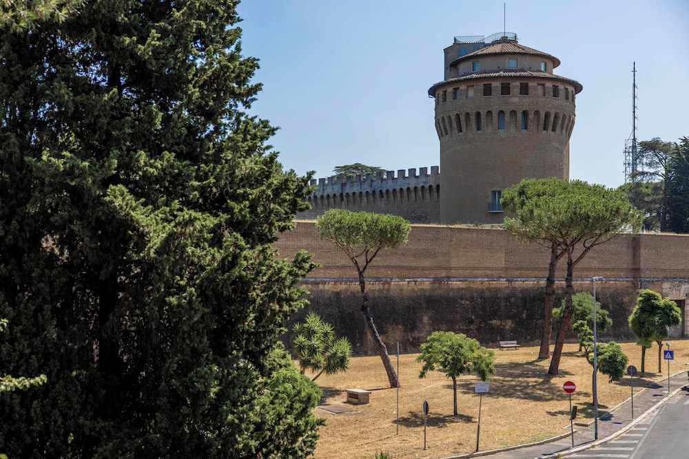 Vatican Pertusa Luxury Suites
