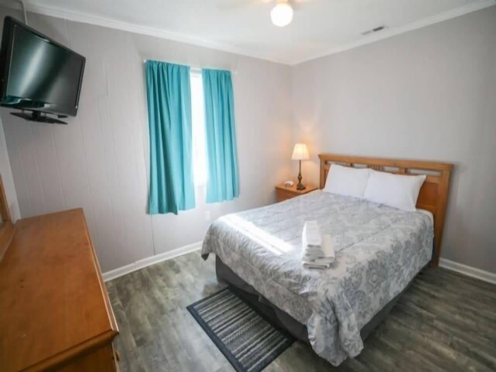Carolina Ease - The Perfect Condo For An Easy Beach Getaway - Large Deck And Just Steps To The Beach! 3 Bedroom Apts by Redawning view 5