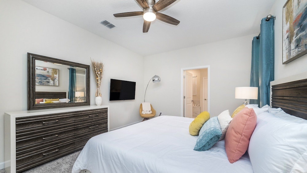 Championsgate Resort 8 Bedroom Home with Game Room+Pool 8 Home