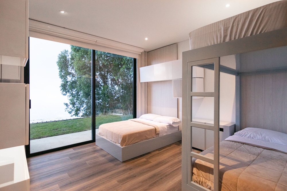Copacabana House view 4
