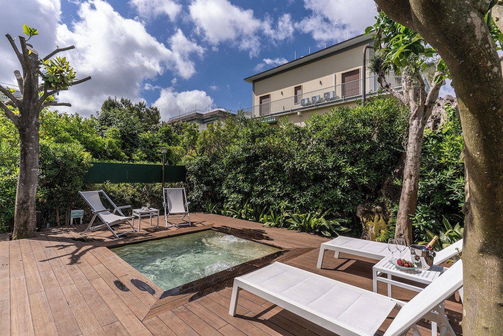 IL CANTO DELLE SIRENE - SOFIA APARTMENTS