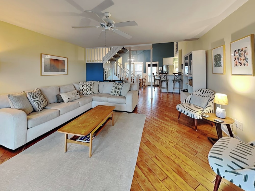 The Water Bear by Topsail Realty