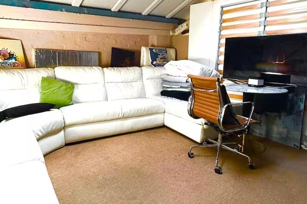 Arty Infused Loft With ac Near Emirates Stadium