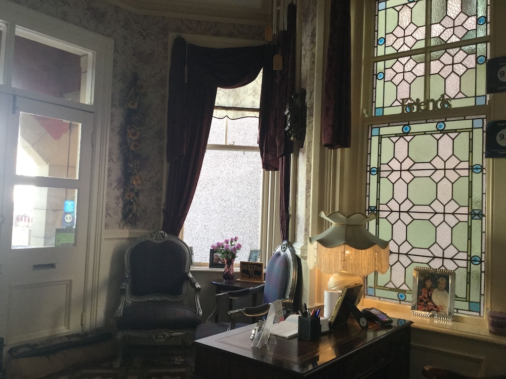 Plas Llwyd Guest House