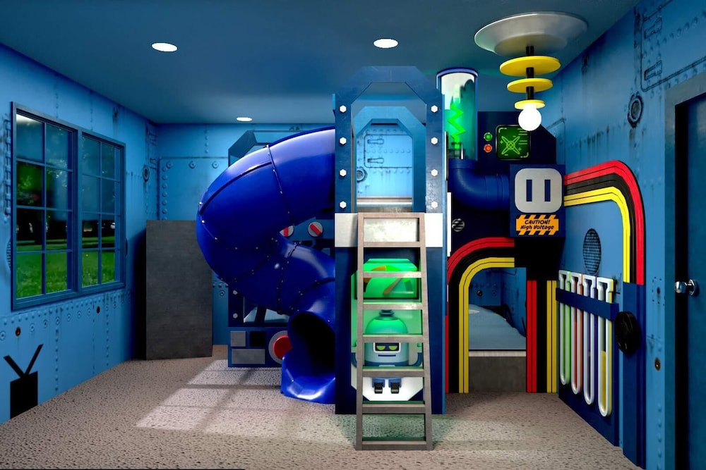 Vor5502aa: 5 Bed, Imagination Lab, Pool