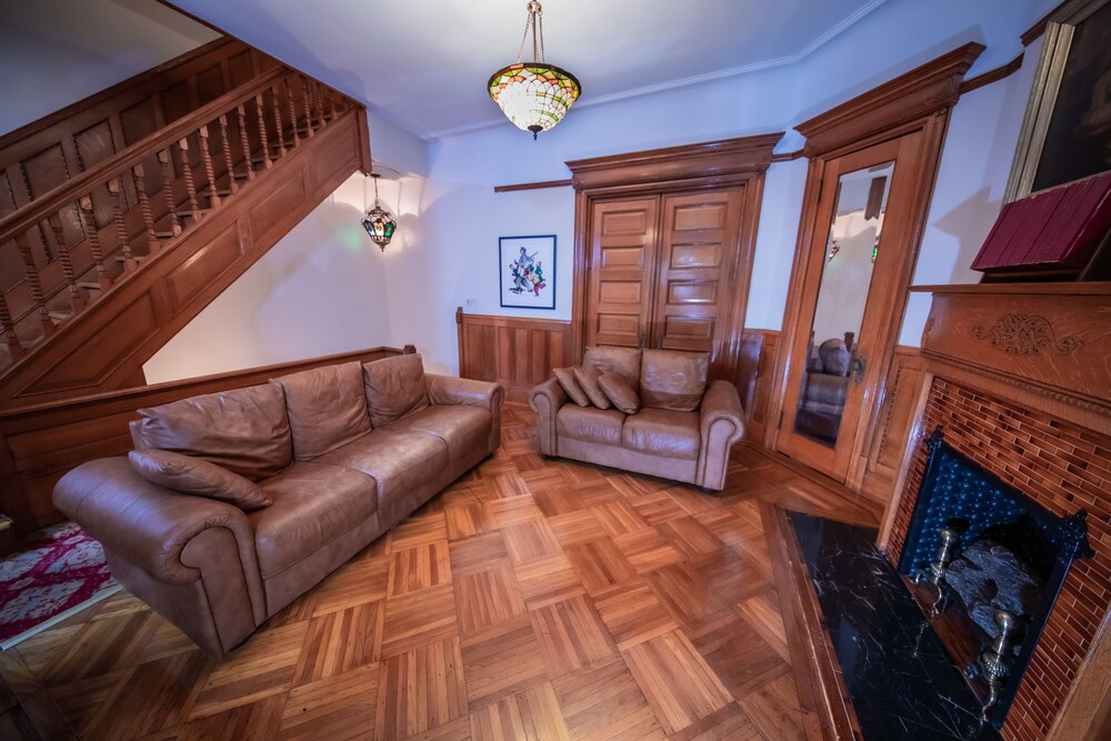 Lefferts Gardens Residence B&B