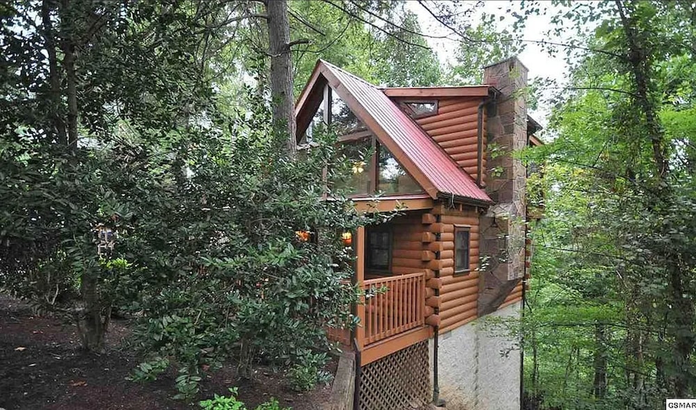 Secluded Sweetheart Escape