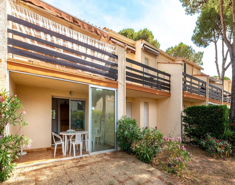 Peaceful Stay Near the Coast