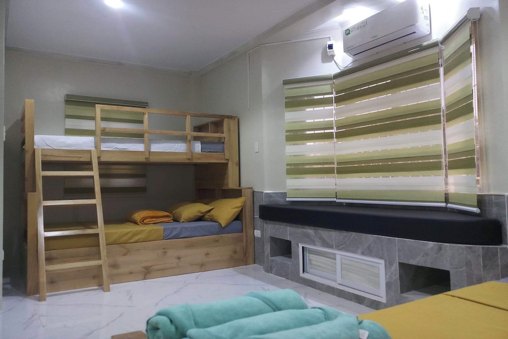 Michael's Homestay - Farm Villa near Patar Beach & Bolinao Falls