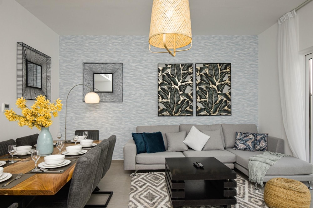 Elegant 3 BR Dubai South