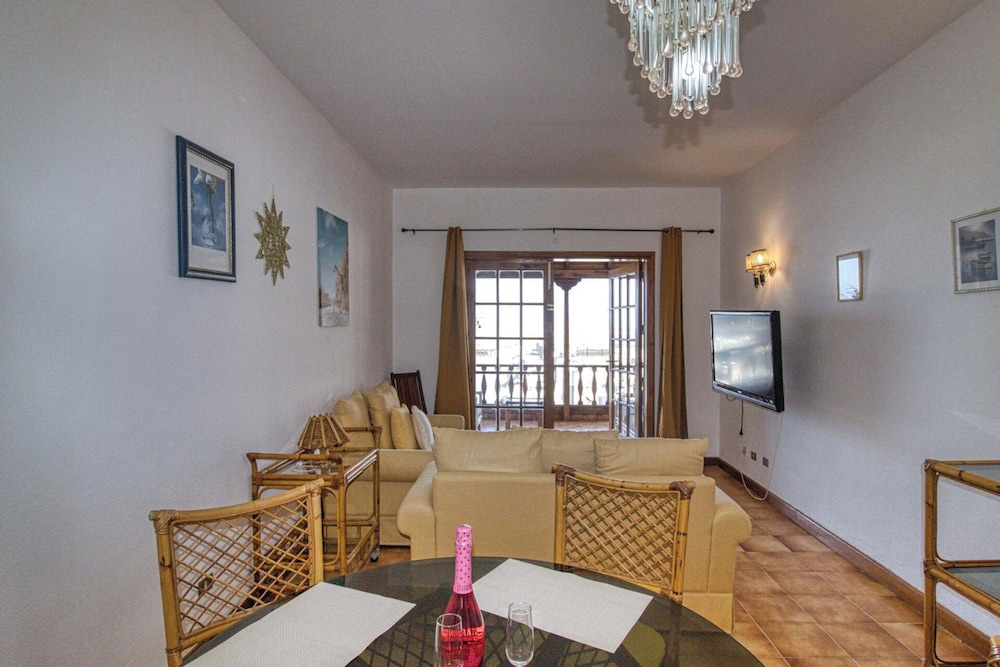 Ocean View-2 Bed-sleeps 4-marina